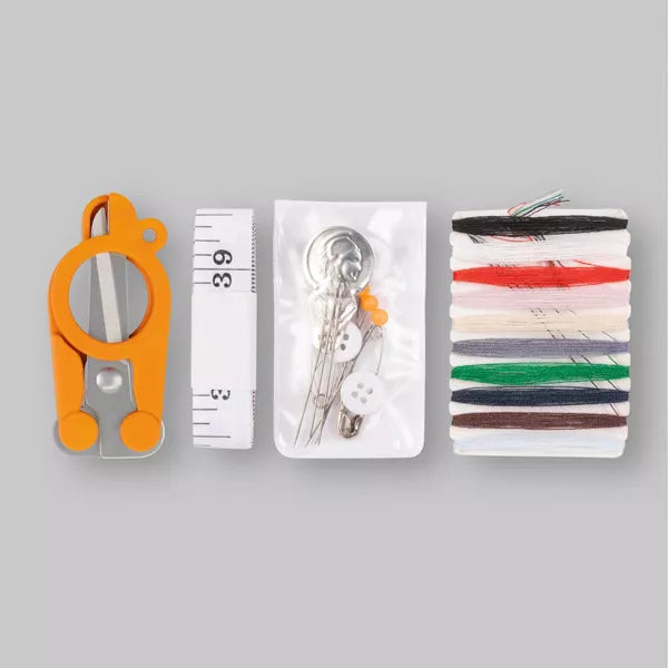 Fiskars- Travel sewing Kit