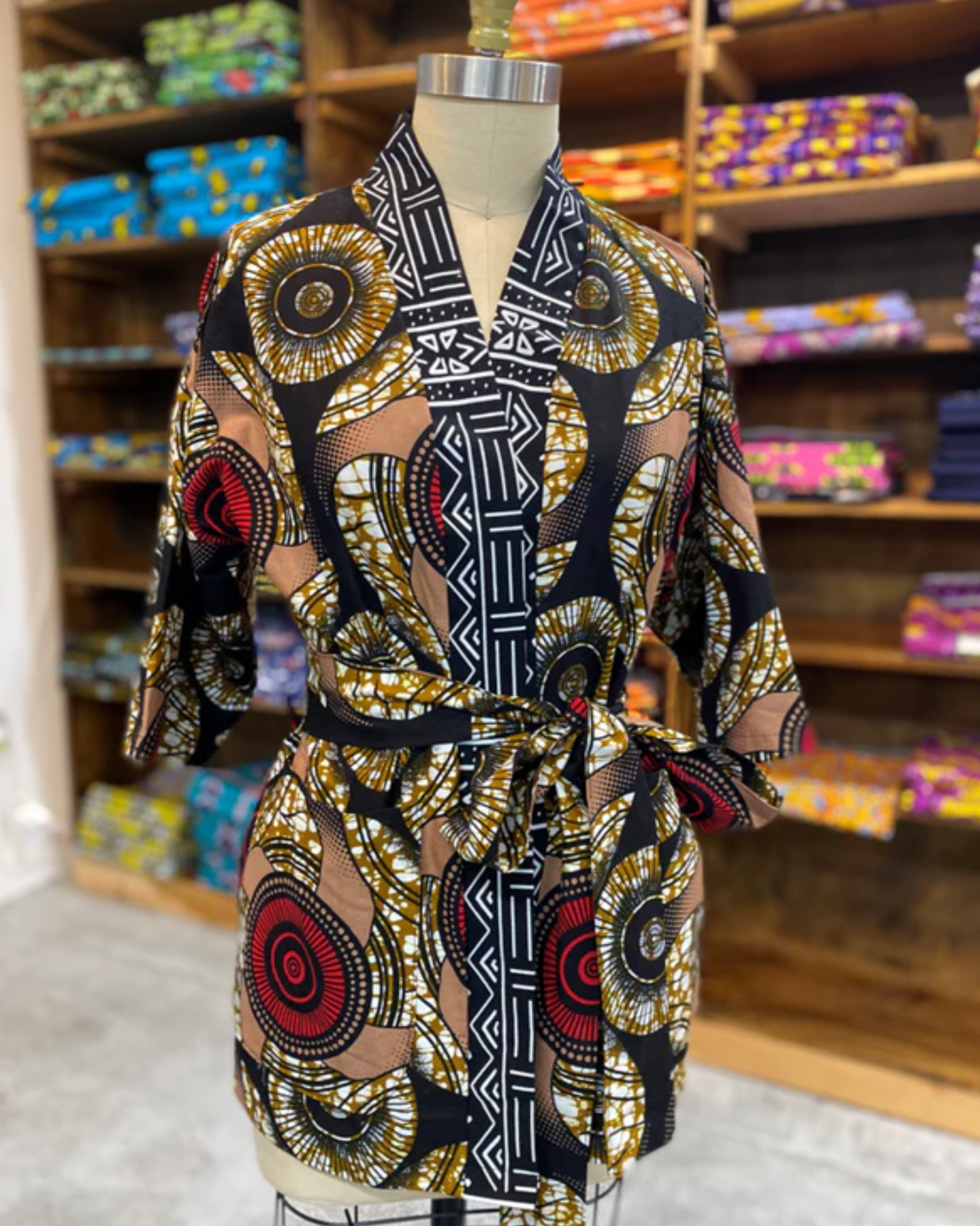 Elegant Versatile Kimono Pattern - A Timeless Piece for Every Occasion