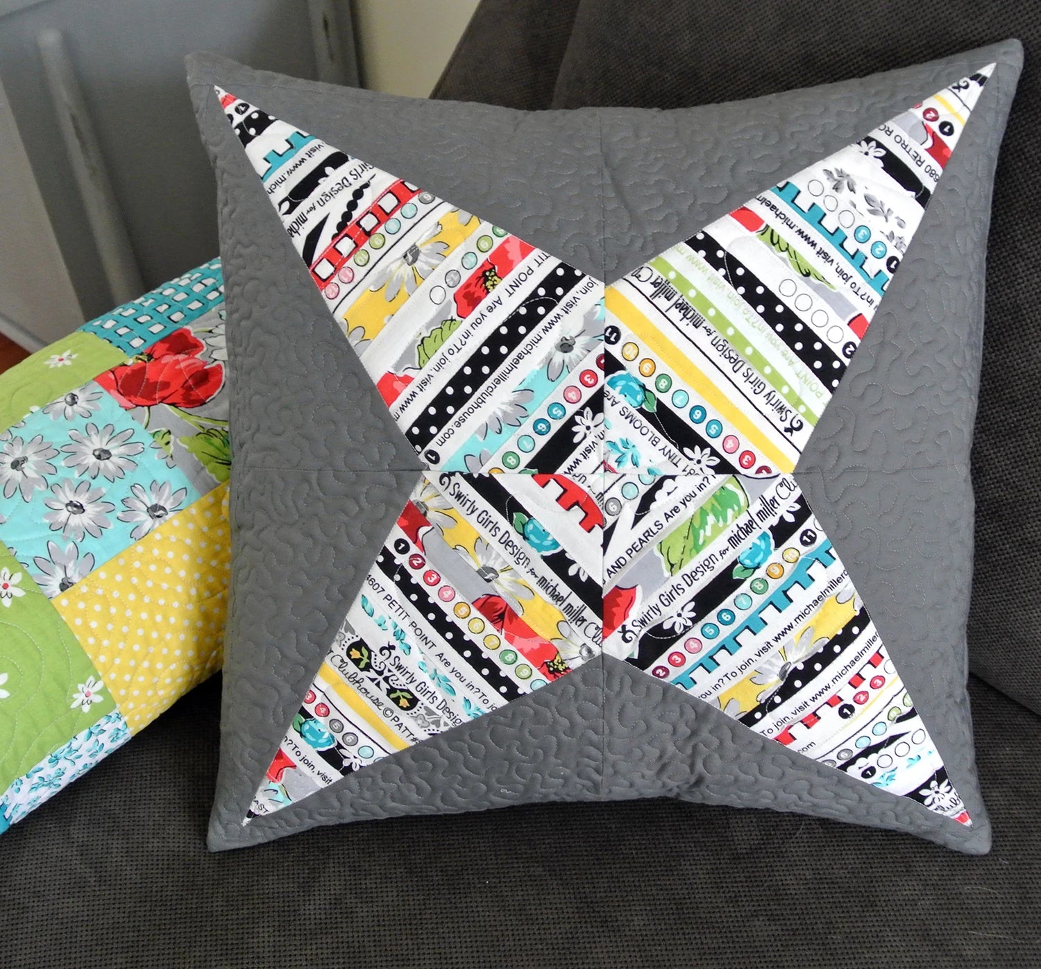 Selvage Star Pillow Pattern