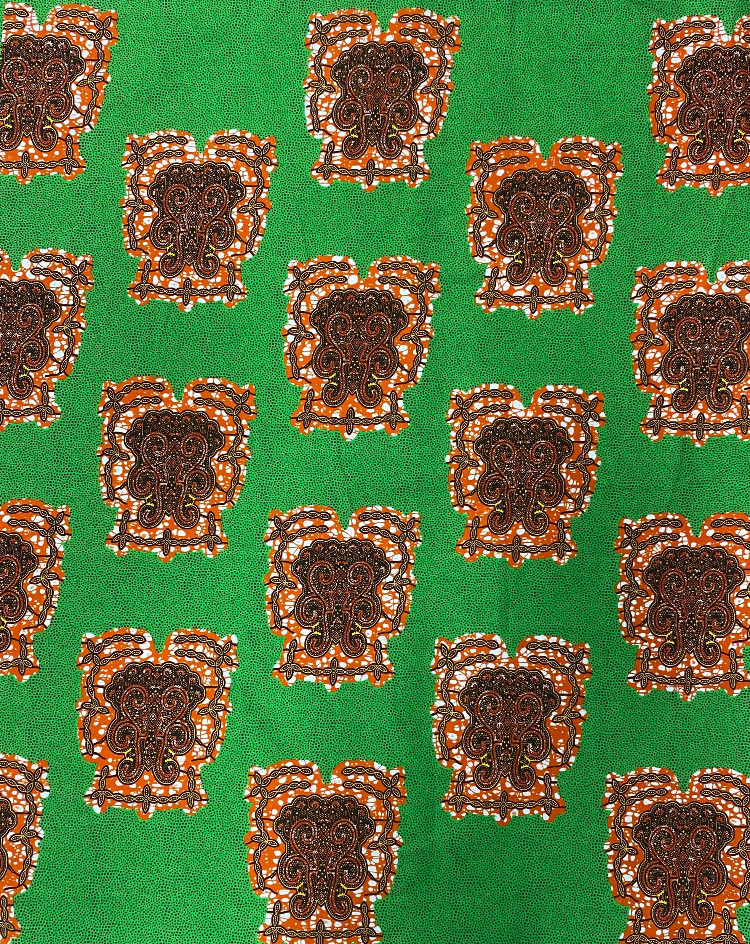 Kelly Green Crest African Print Fabric - 100% Cotton, 44" Wide, Elegantly Vibrant