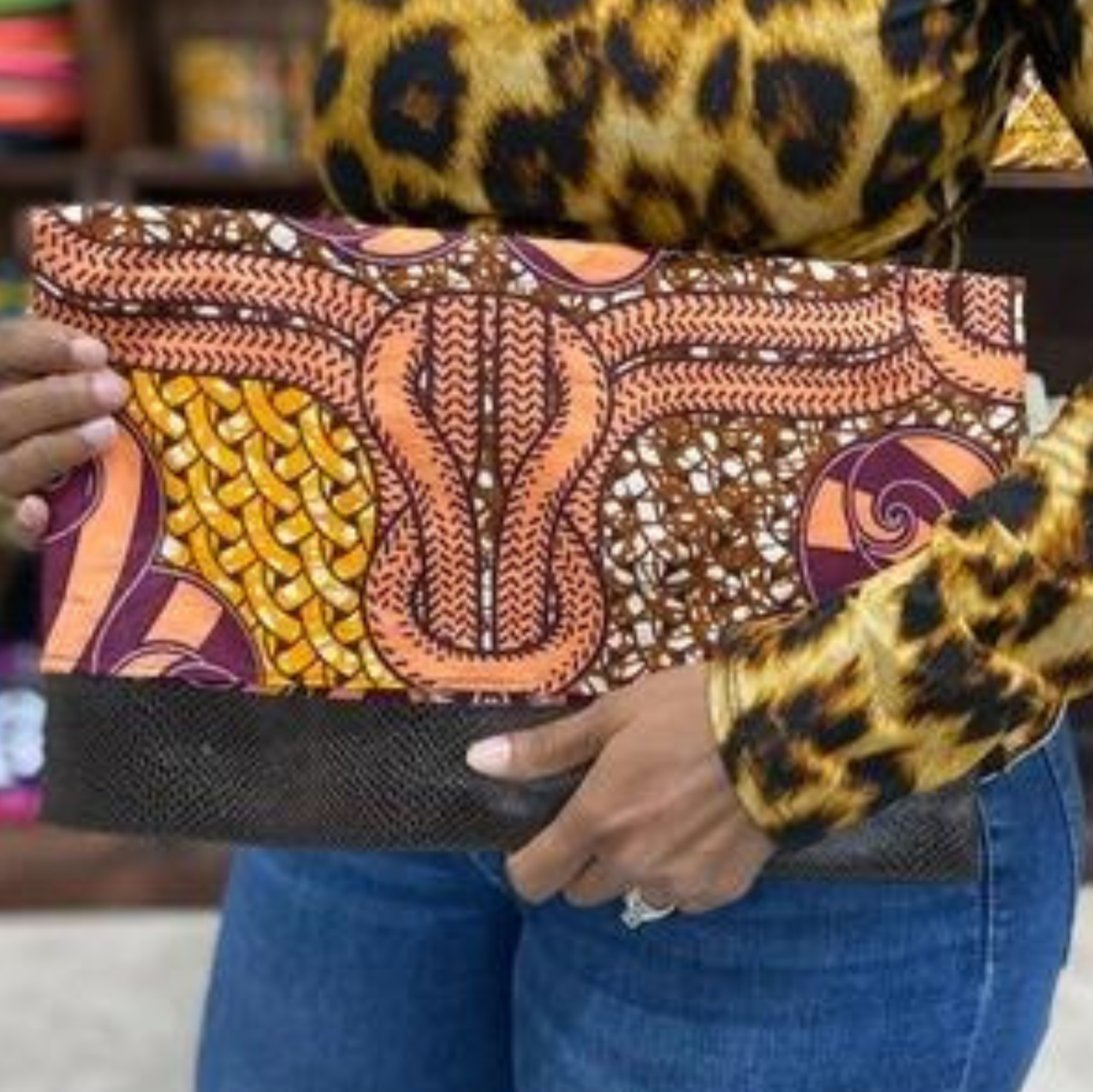 Perfect Accent Clutch Sewing Pattern - Bold & Stylish Statement Piece
